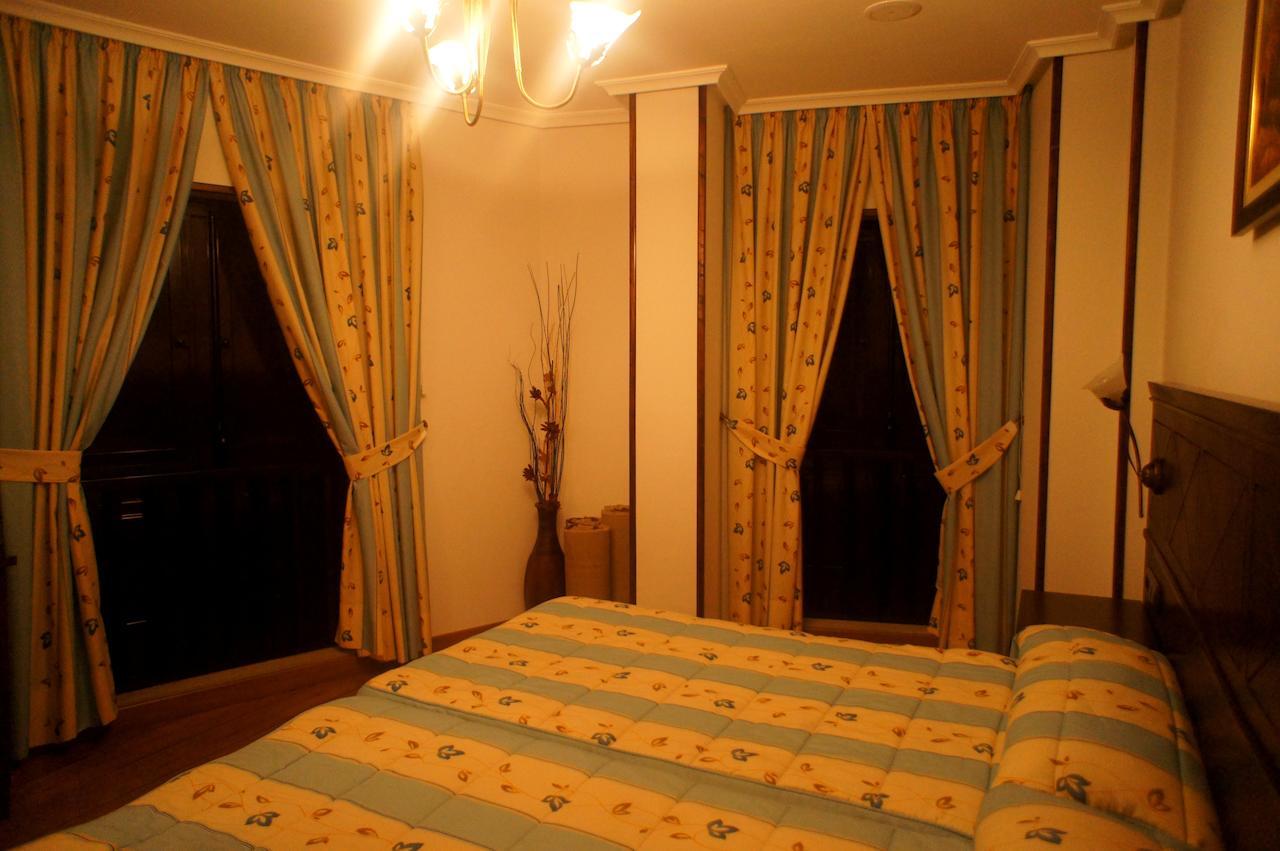 Mirador Da Ribeira Otel Viana do Bolo Oda fotoğraf
